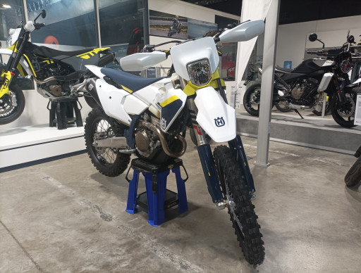 HUSQVARNA FE 250 neuve