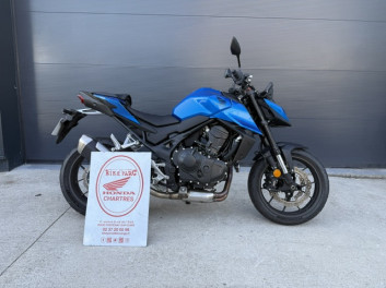 HORNET 750