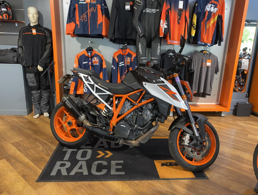 KTM 1290 SUPER DUKE R