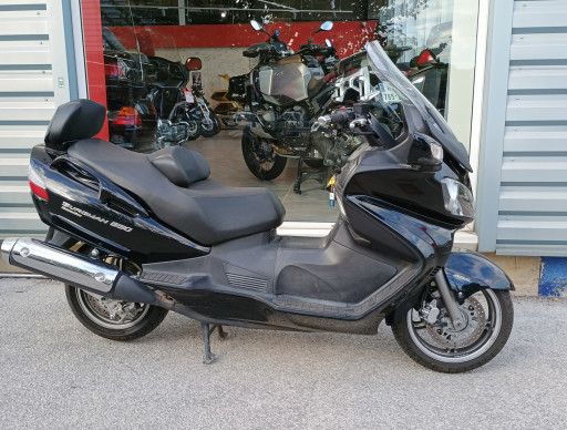 SUZUKI BURGMAN 650