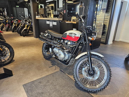TRIUMPH SCRAMBLER 900