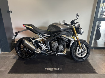TRIUMPH SPEED TRIPLE 1200 RS