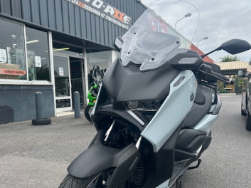 YAMAHA XMAX 300 Tech Max