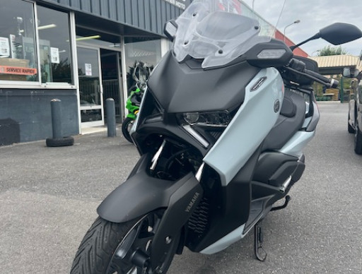 YAMAHA XMAX 300 Tech Max