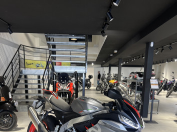 APRILIA RSV4 1100
