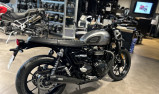 TRIUMPH STREET TWIN  900 - ELIGIBLE A2 - 5990 €