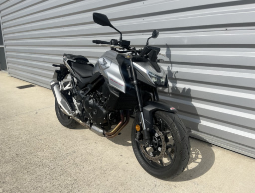 HONDA HORNET 750 SAGAZ MOTO