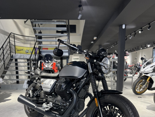 MOTO GUZZI V9 BOBBER