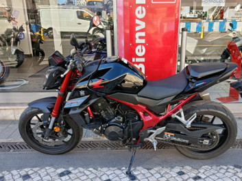 HORNET 750 ABS A2 1ER MAIN 10/2023 13 571KMS