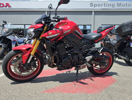 KAWASAKI Z 900 / Z900