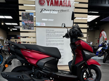 YAMAHA RayZR 125