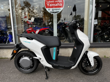YAMAHA NEO