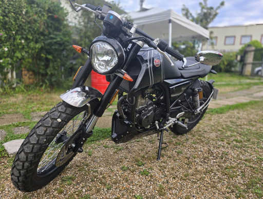 FB MONDIAL HPS 125 HIPSTER
