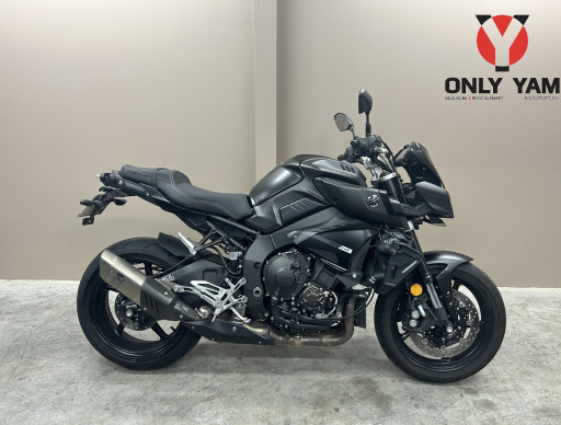 YAMAHA MT-10