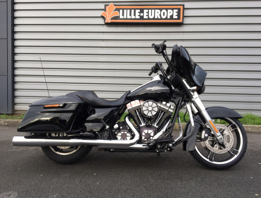 HARLEY-DAVIDSON TOURING STREET GLIDE 1690 SPECIAL