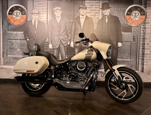HARLEY-DAVIDSON SOFTAIL SPORT GLIDE 1745