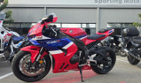 HONDA CBR 1000 RR-R