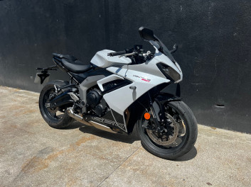 TRIUMPH DAYTONA 660 - Eligible A2