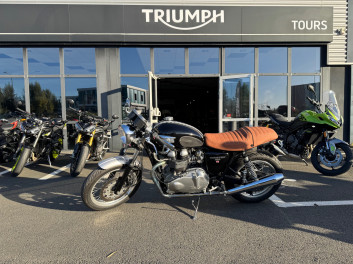 TRIUMPH THRUXTON 900