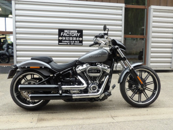 HARLEY-DAVIDSON SOFTAIL BREAKOUT 114